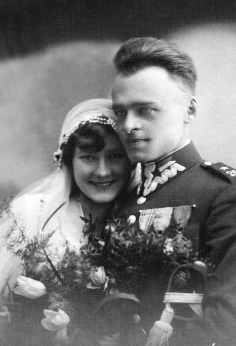 Witold Pilecki en Maria Ostrowska trouwen, april 1931 (Collectie Zofia and Andrzej Pilecki)